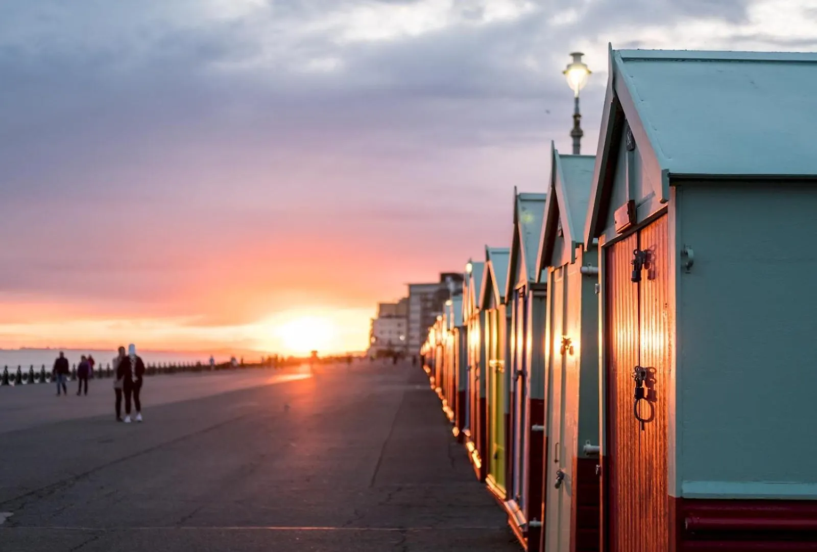 Bustling Brighton Apartment Pass The Keys