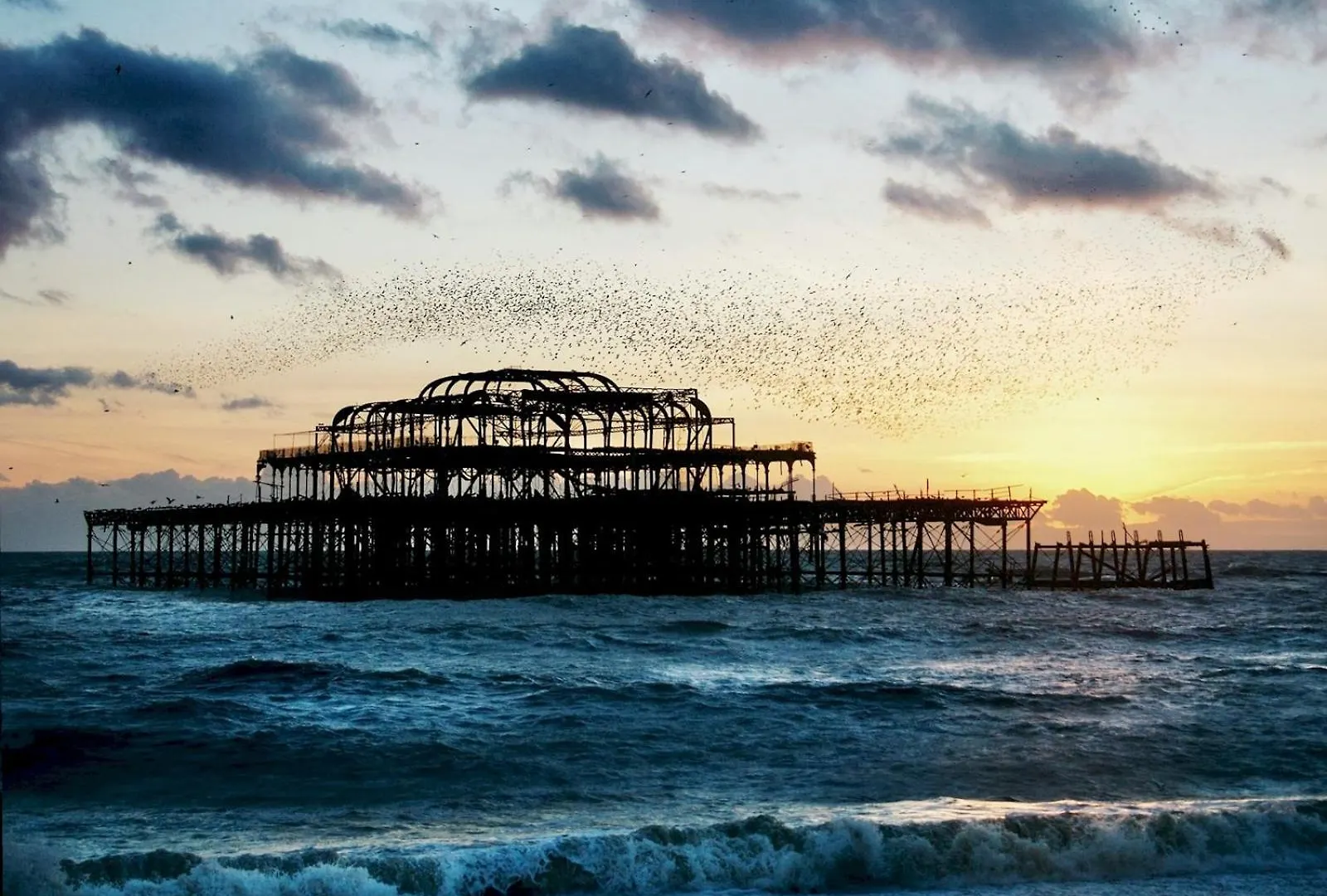 Bustling Brighton Apartment Pass The Keys